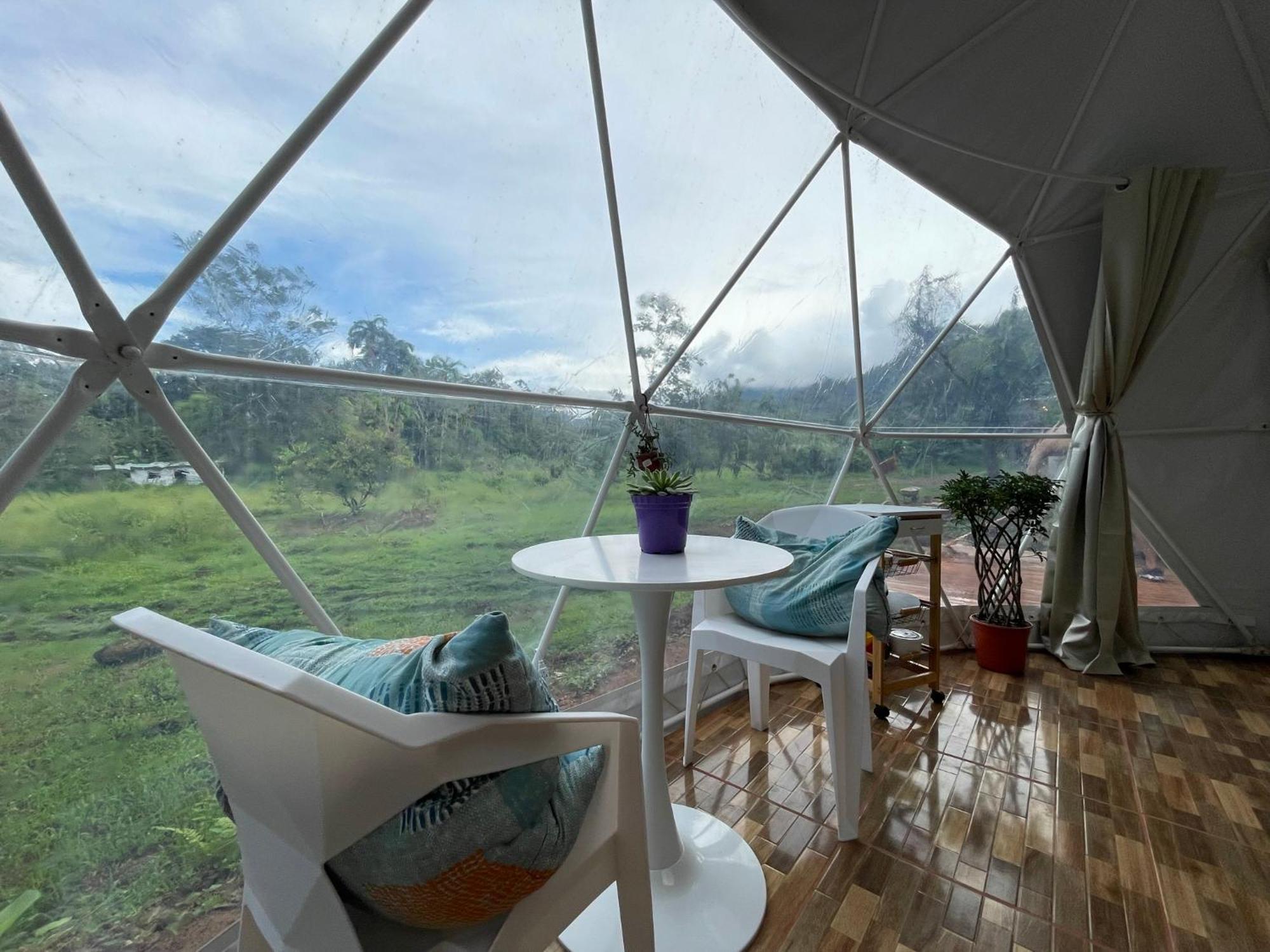La Comarca River Glamping Dome Near Manuel Antonio Esterno foto